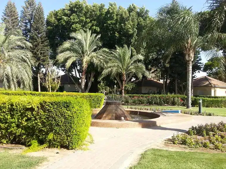 גני עומר